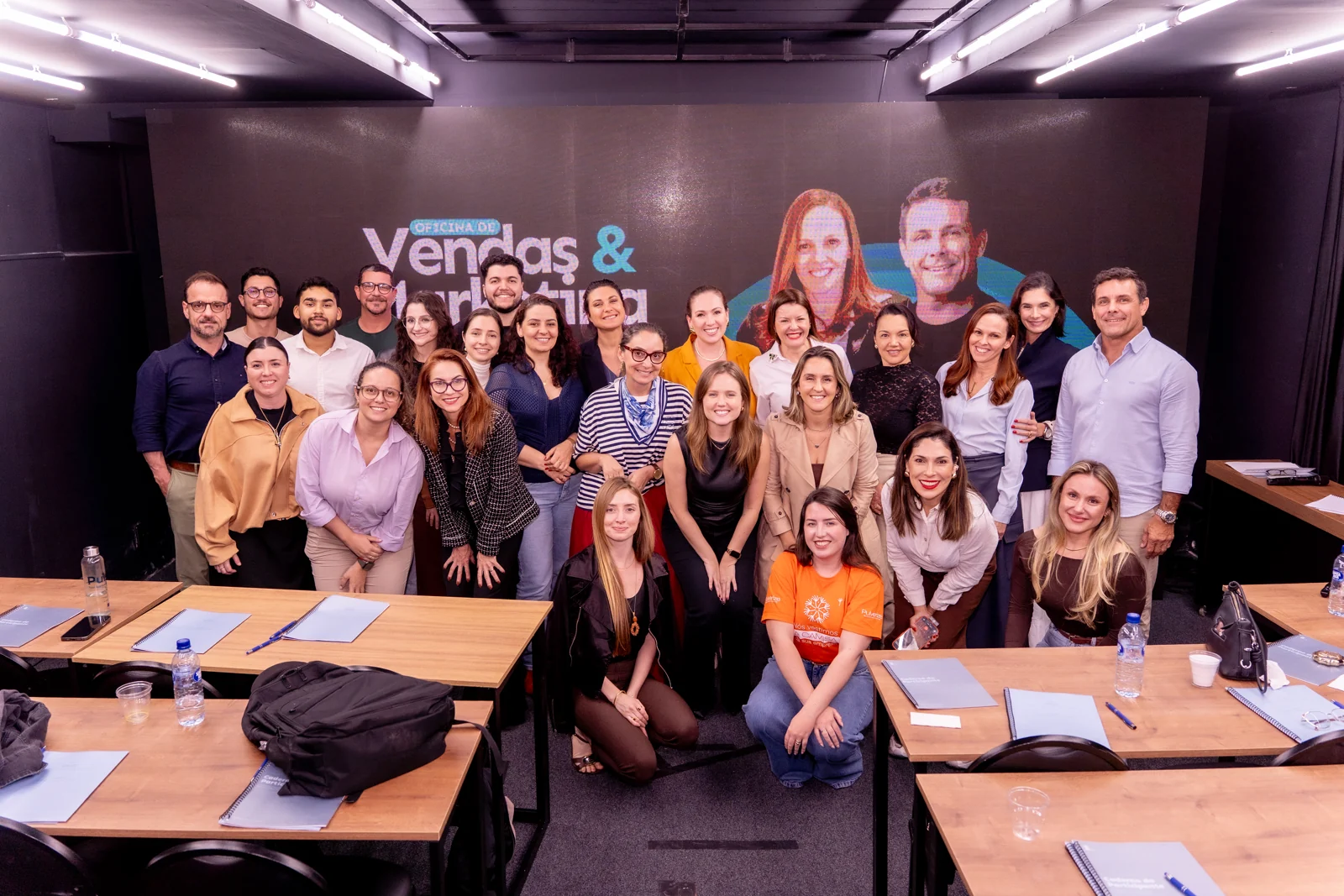Turma reunida na edição presencial da Oficina de Vendas e Marketing